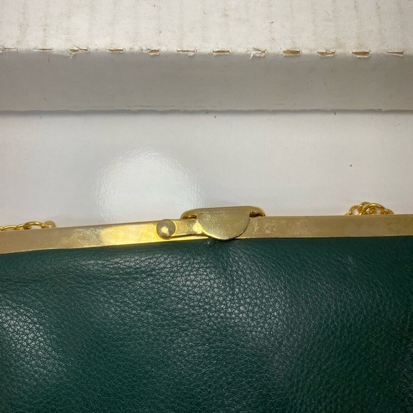Vintage Sadie Rivers Gold Tone Chain Green Leather Clutch Purse Crossbody 10x6” - Picture 8 of 16